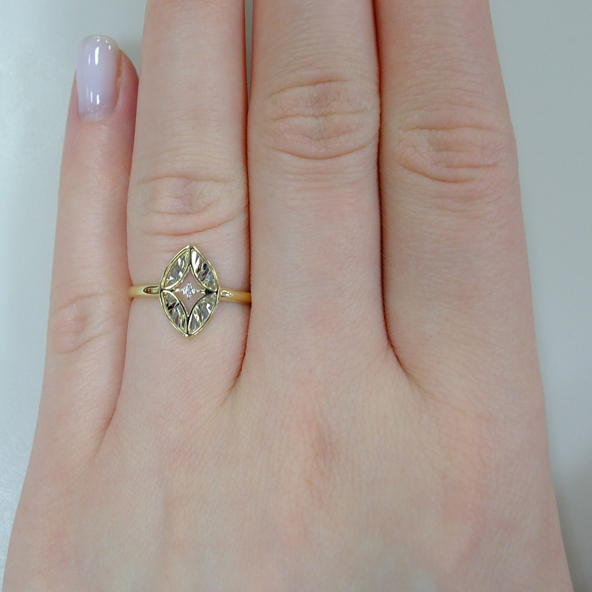 10311-001271 Кольцо (Au 585)